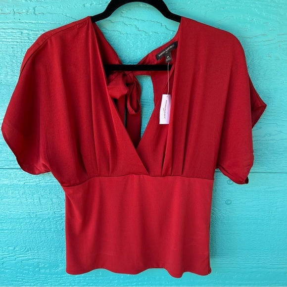 BANANA REPUBLIC Y2K V-NECK TIE BACK TOP FLUTTER SLEEVES BRICK RED SZ MEDIUM NWT - Picture 4 of 8